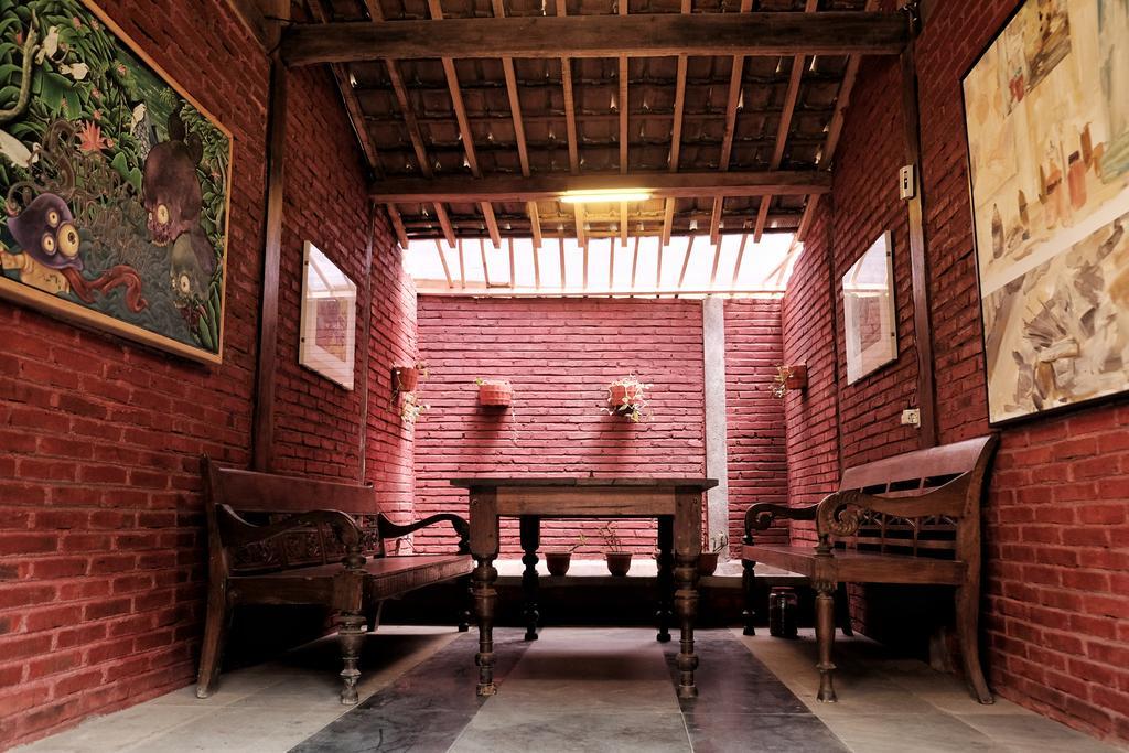 Cempaka Borobudur Guest House Magelang Extérieur photo
