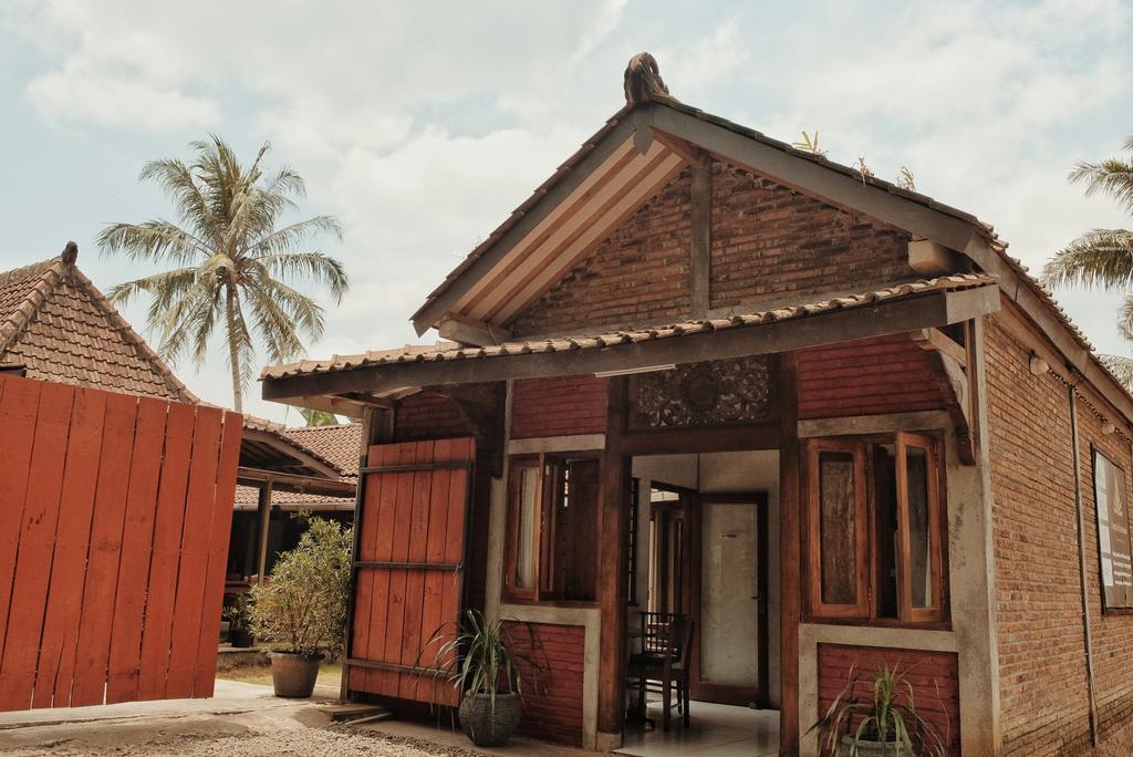 Cempaka Borobudur Guest House Magelang Extérieur photo