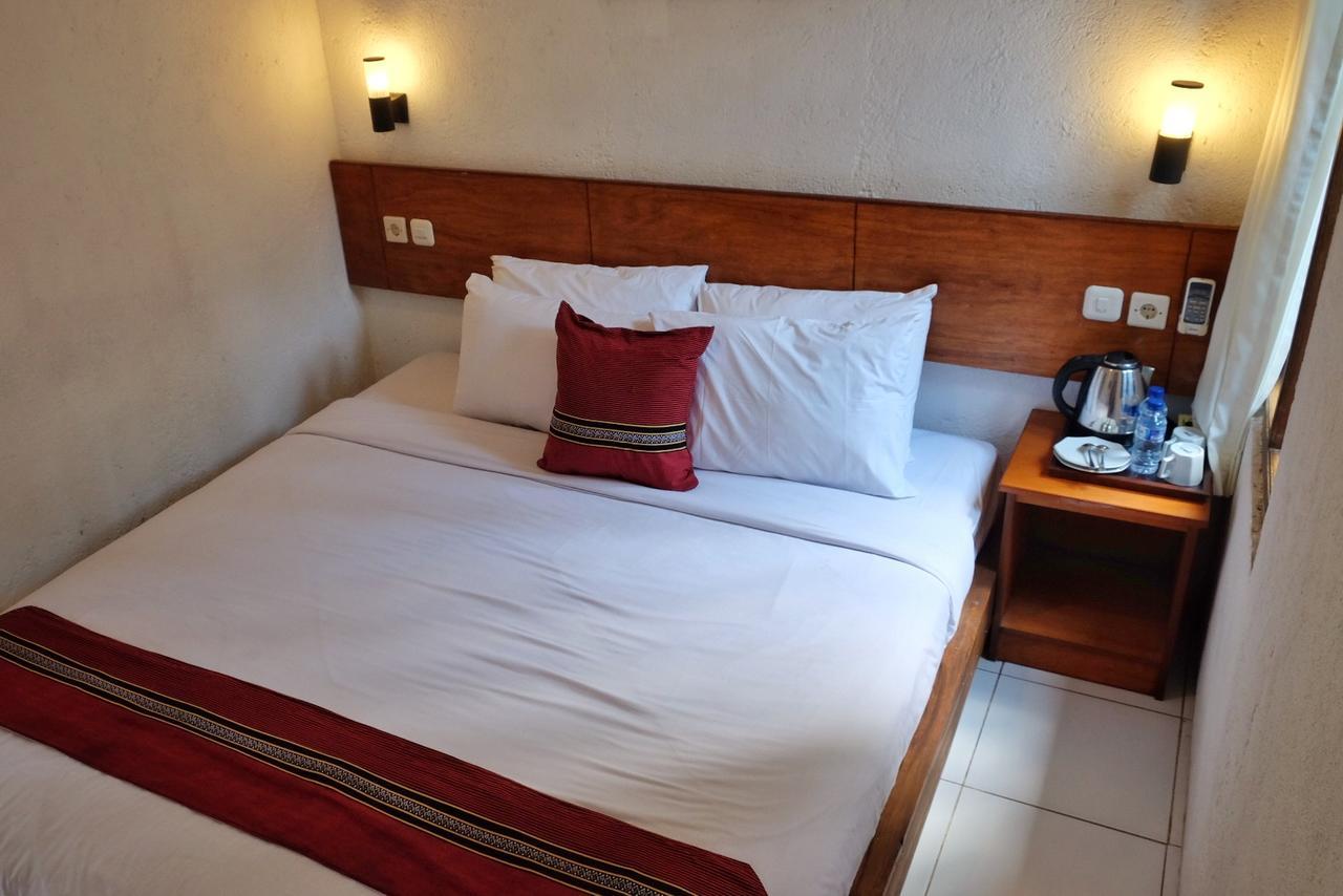 Cempaka Borobudur Guest House Magelang Extérieur photo
