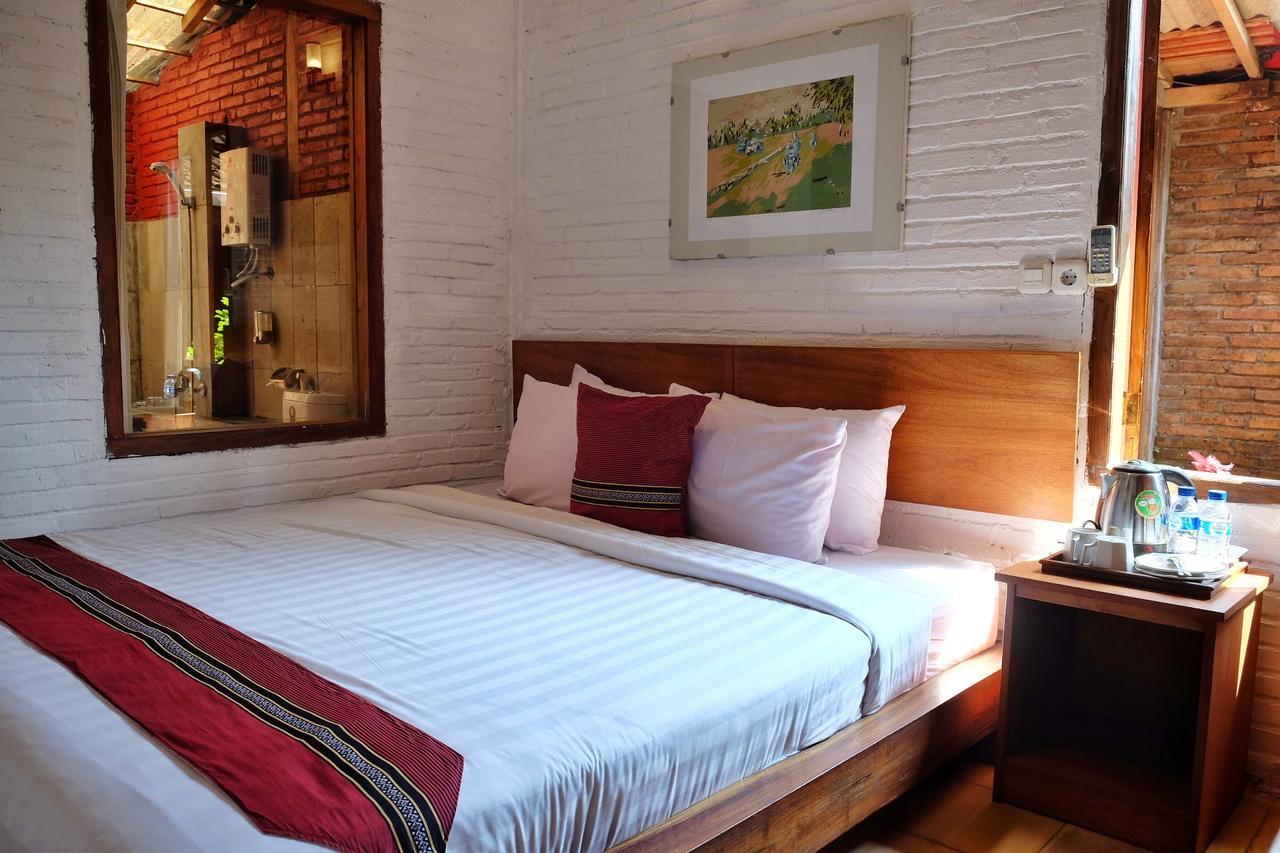 Cempaka Borobudur Guest House Magelang Extérieur photo