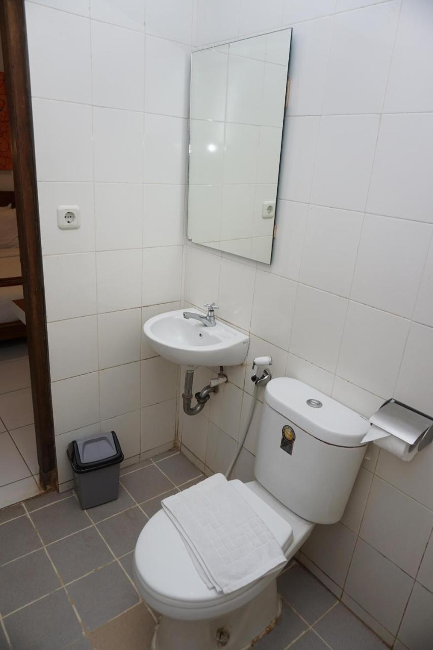 Cempaka Borobudur Guest House Magelang Extérieur photo