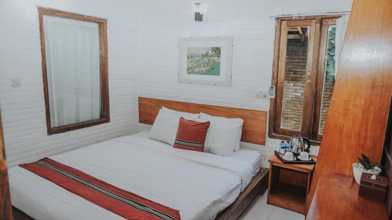 Cempaka Borobudur Guest House Magelang Extérieur photo